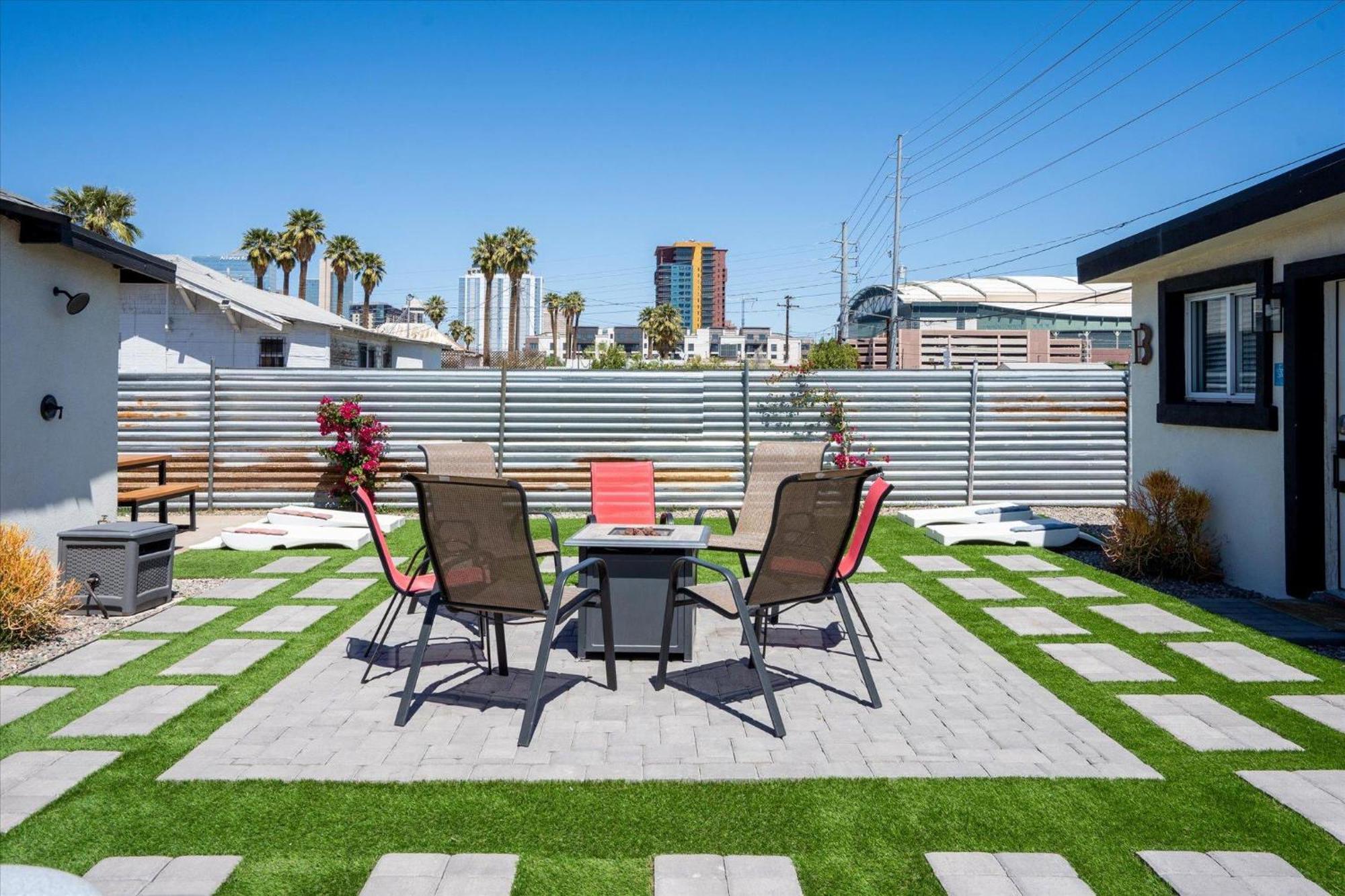 The Urban Cowboy Bunk House Villa Phoenix Exterior photo